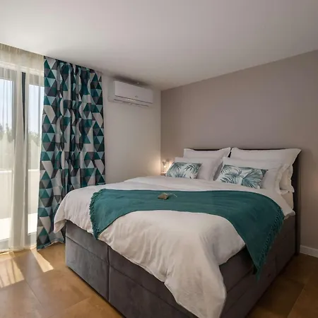 Dumboka 슈므리카